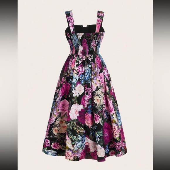 💐 PLUS Floral Dress 💐 - Picture 2 of 4